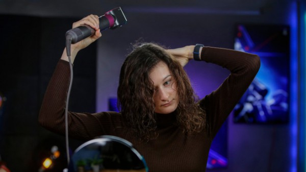 Dyson Airwrap: Test des Wunderwerkzeugs für die Haare Dyson Airwrap: Test des Wunderwerkzeugs für die Haare