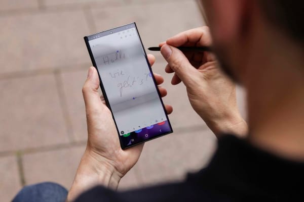 Und es hat Zoom gemacht: Top-Handys im Foto-Zoom-Vergleichs-Test Und es hat Zoom gemacht: Top-Handys im Foto-Zoom-Vergleichs-Test