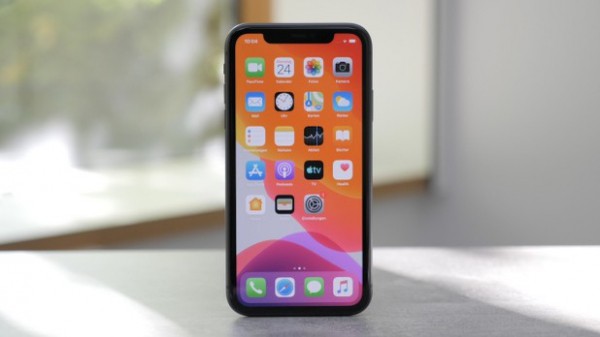 Smartphone-Nutzer sollten es wissen: 5 Fehler, die Ihr Handy kaputt machen Smartphone-Nutzer sollten es wissen: 5 Fehler, die Ihr Handy kaputt machen