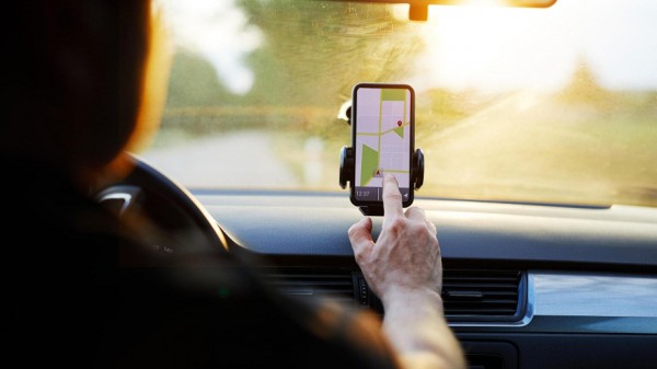 Handyhalterung fürs Auto kaufen: Die besten Smartphone-Halterungen Handyhalterung fürs Auto kaufen: Die besten Smartphone-Halterungen
