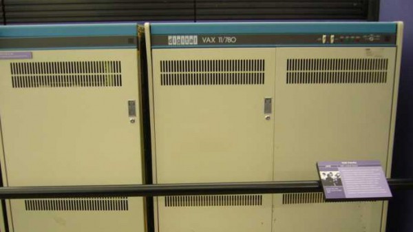FreeBSD 13 verabschiedet sich leise von i386 (und SPARC64)
   
    FreeBSD 13 verabschiedet sich leise von i386 (und SPARC64)