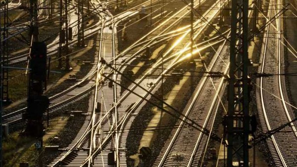 Ruby on Rails: Durch Lizenzproblem entfallene Library erzeugt Dominoeffekt 
   
    Ruby on Rails: Durch Lizenzproblem entfallene Library erzeugt Dominoeffekt